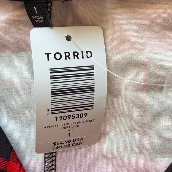 Torrid Skirt Red and Black Plaid Size 1X - Picture 4 of 11
